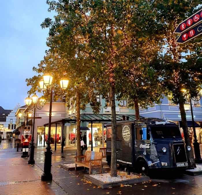 Designer Outlet Roermond - Shopping street - Discover True Netherlands