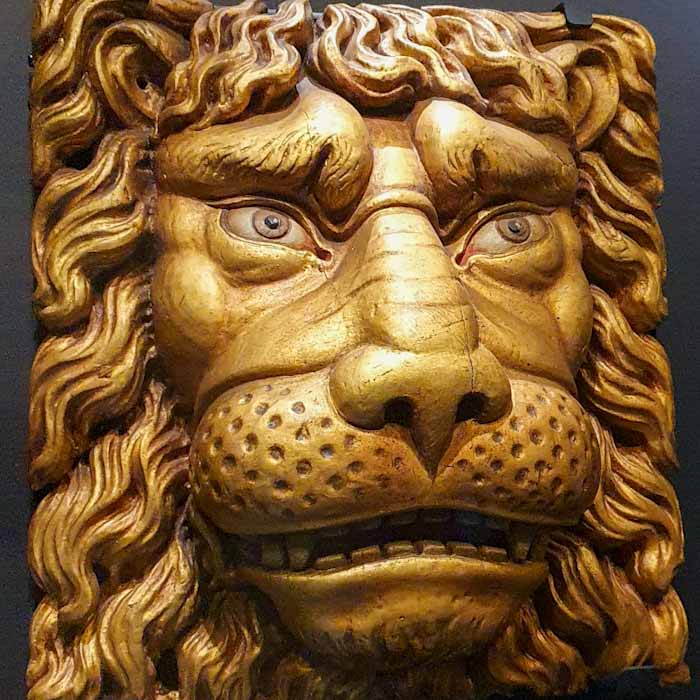 The National Maritime Museum - Het ScheepvaartMuseum - wooden lion - Discover True Netherlands